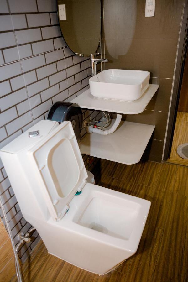 Steed Hotel דה לאט מראה חיצוני תמונה
